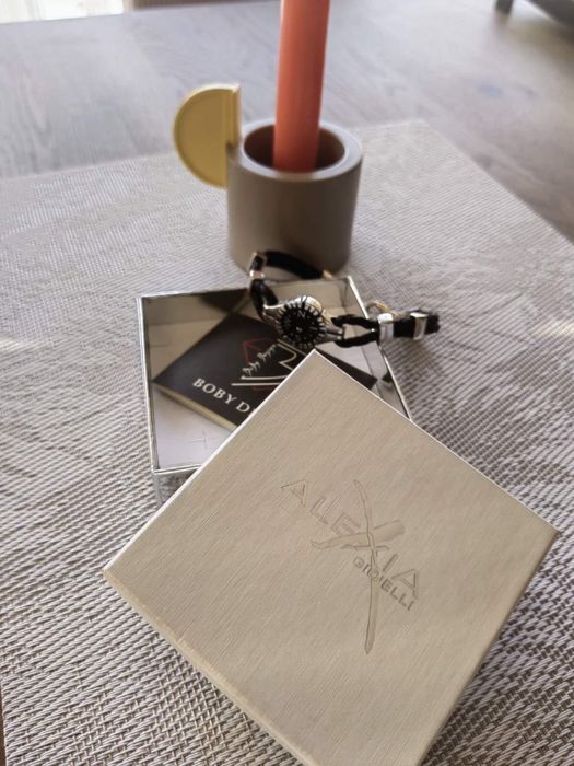 Мъжка гривна естествена кожа и сребро