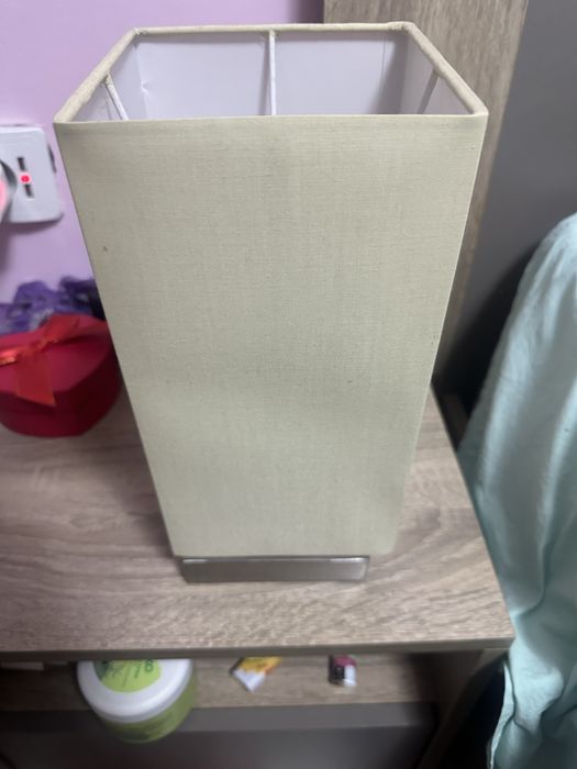 Продавам нощни лампи