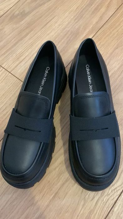 Mocasini Calvin Klein noi masura 37 dar incalta 38