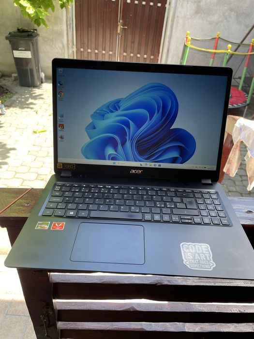 Acer Aspire A315, Procesor Ryzen 5, 12 g  ram, ssd , baterie buna