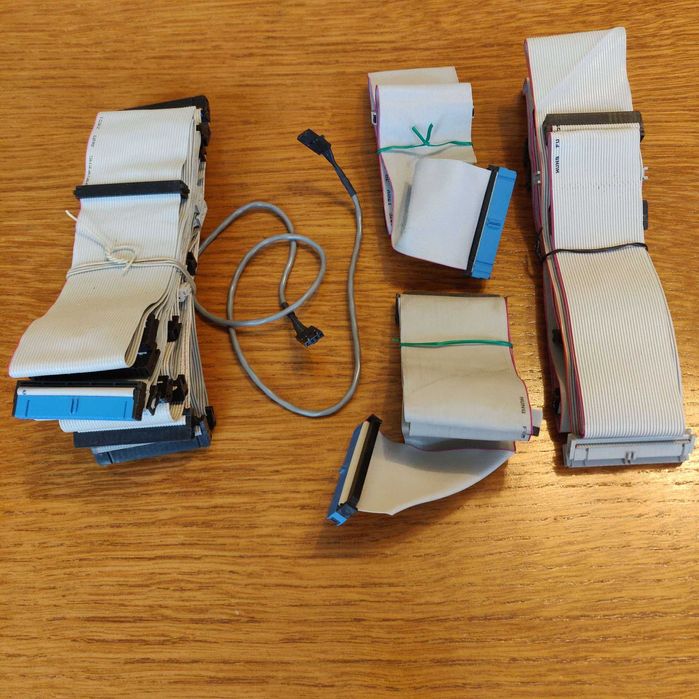 Cablu date / banda , floppy , flopi , hdd , ide , ata , sata