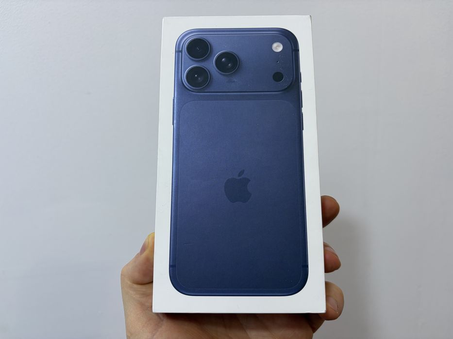 Iphone 17 Pro Max, 512 gb, Deep Blue, nou la cutie