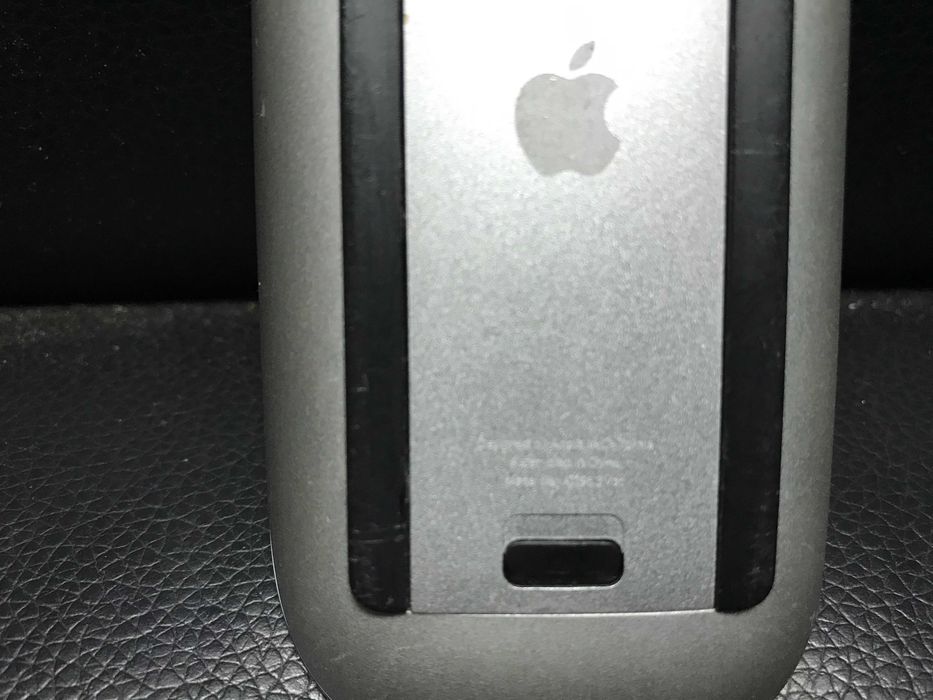 Комплект оригинални безжични клавиатури и мишки на Apple