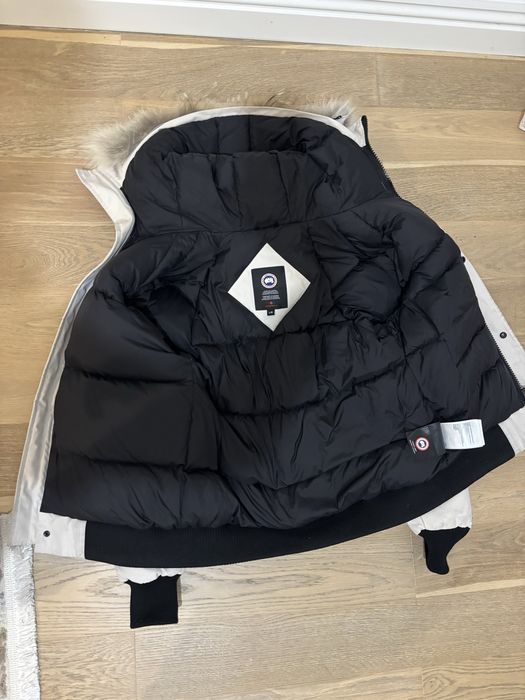 Пуховик Canada Goose