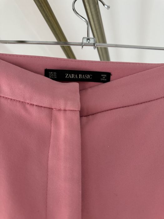 Pantaloni scurti zara roz