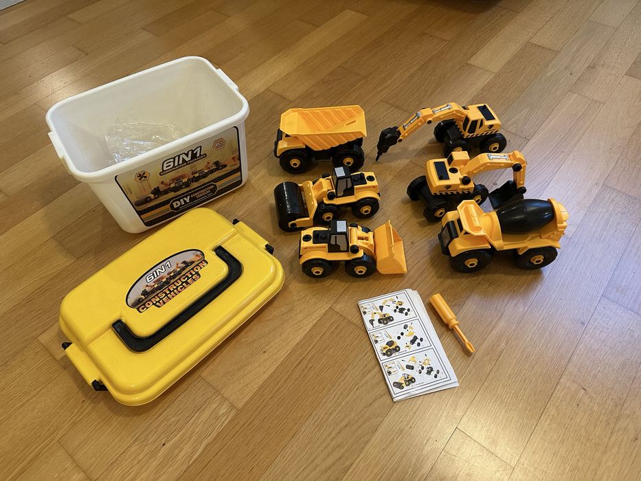 Set 6 masinute de constructii demontabile + cutie depozitare