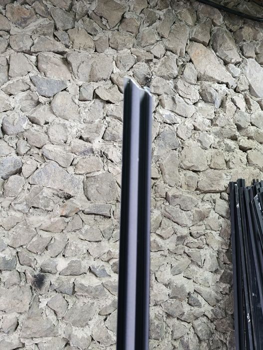 Парящий профиль с подсветкой