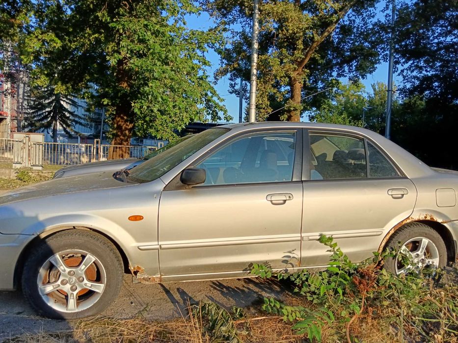 Продава се Mazda 323