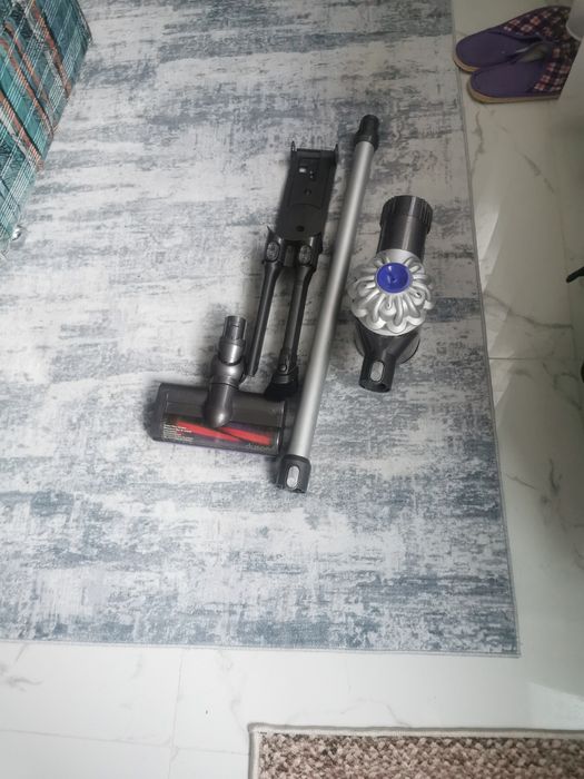 Aspirator dyson dc62