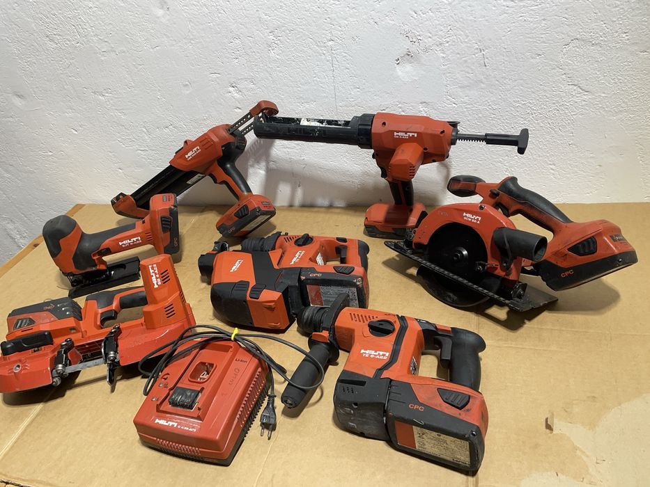 Hilti set corp +baterie 500 ron buc sau 3500 ron toate