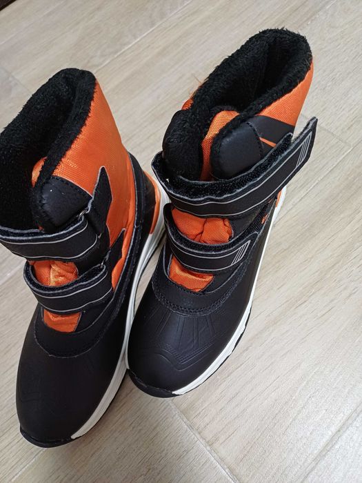 Топли зимни обувки