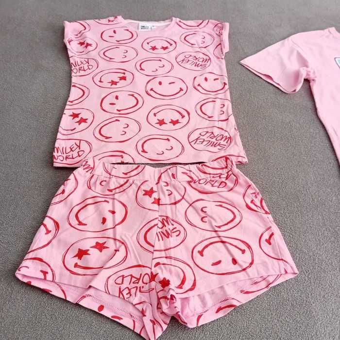 Set pijama de vara Pusheen / Smiley 134/140