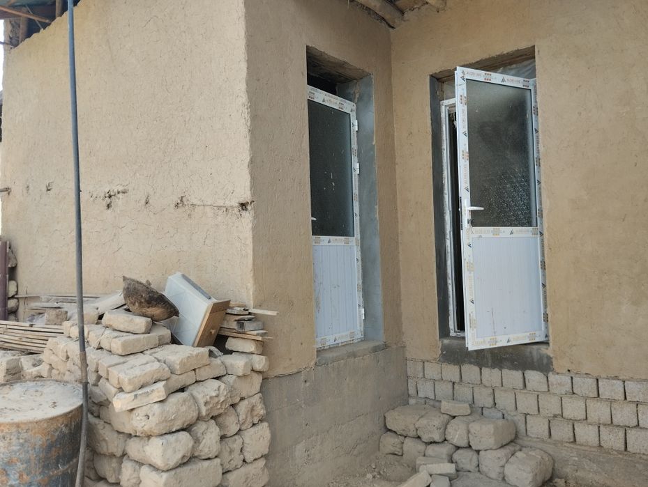 Uy sotladi bardankulda