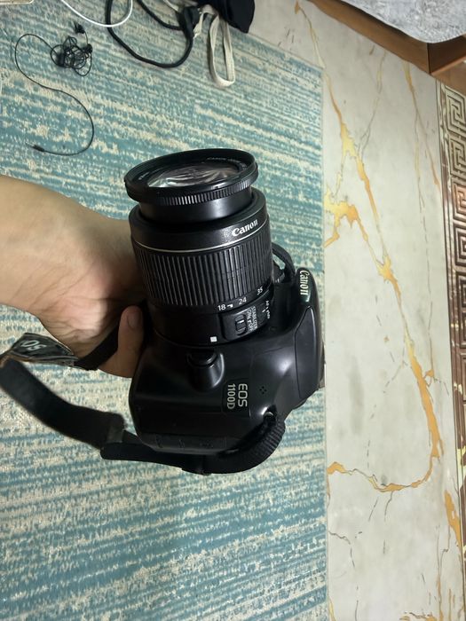 Camera Canon E1100D