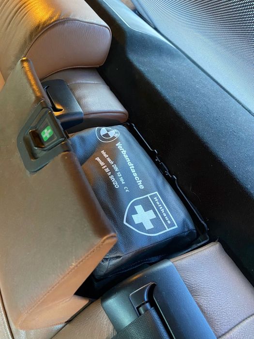 Нештяки оригенальные на БМВ