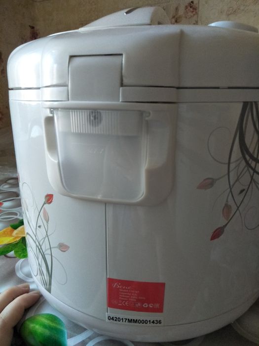 Мультиварка б\у.