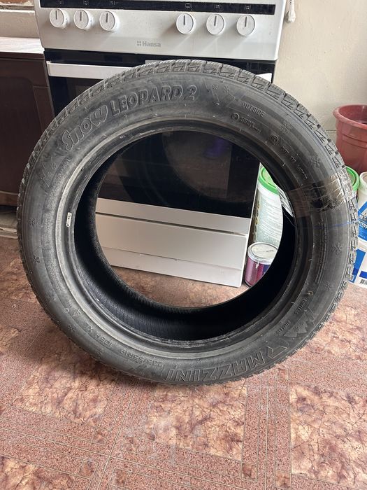 Продаются зимние шины, липучка