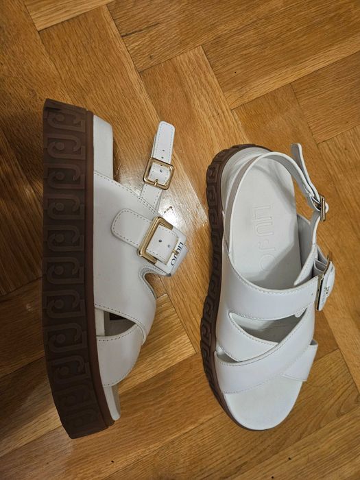 Бели сандали liu jo