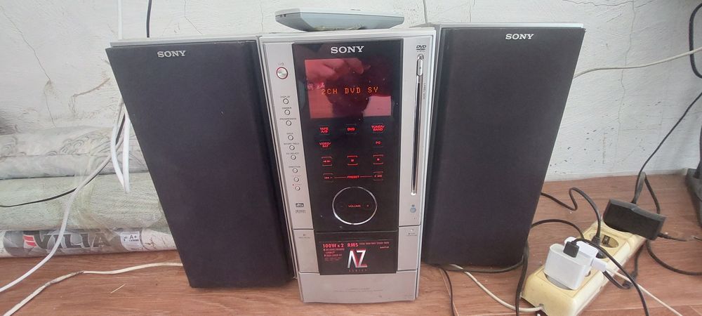 Продам музыкальный центр sony