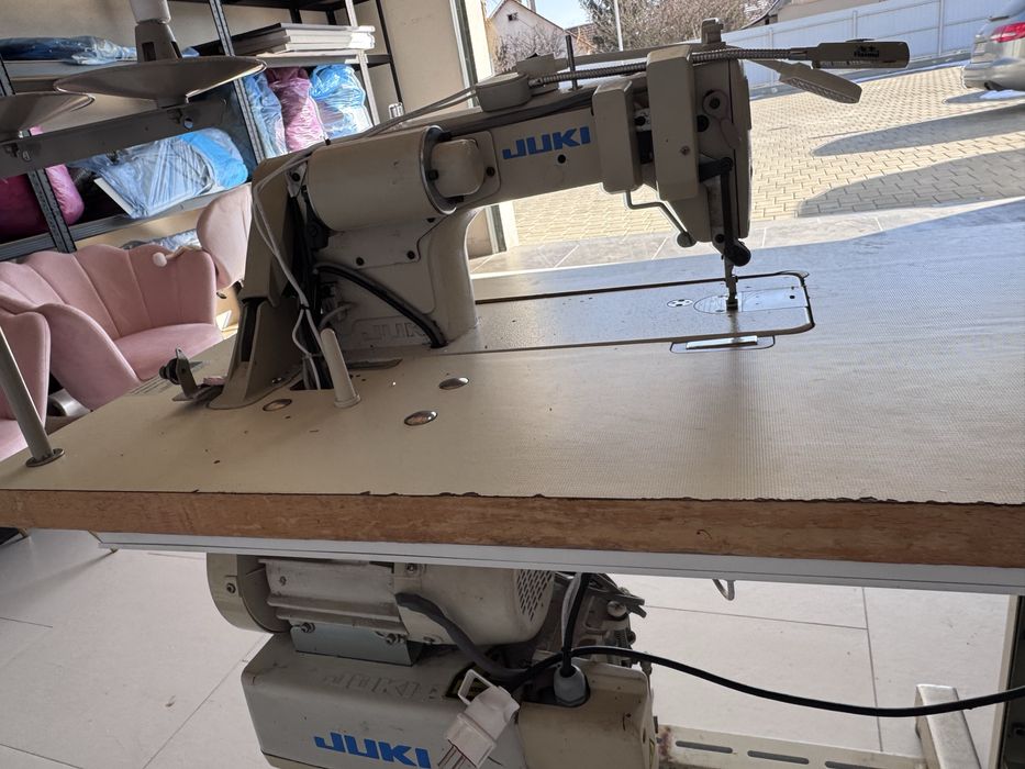 Masina de cusut industriala juki