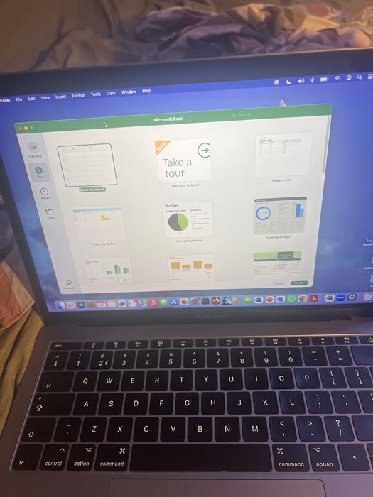 Macbook  pro A1708
