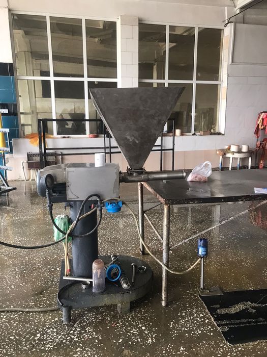 Продаётся колбасное оборудование