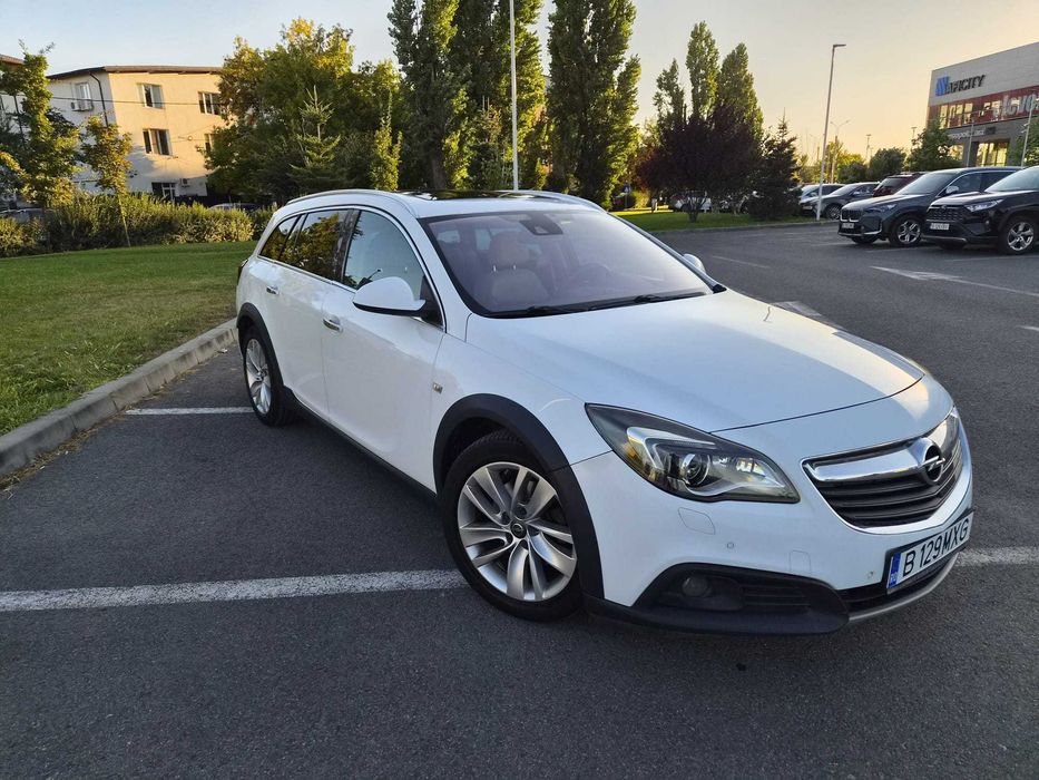 Vând Opel Insignia Sports Tourer (Break) — 2015 — 2.0 CDTI Euro 5 — Cutie Automată REPARATĂ TOTAL (Garanție Septembrie 2027)
