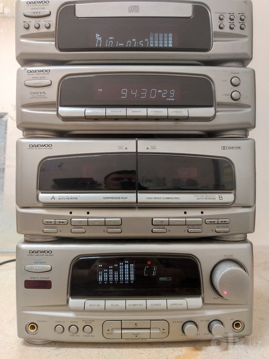 Daewoo Ami 940A stereo system