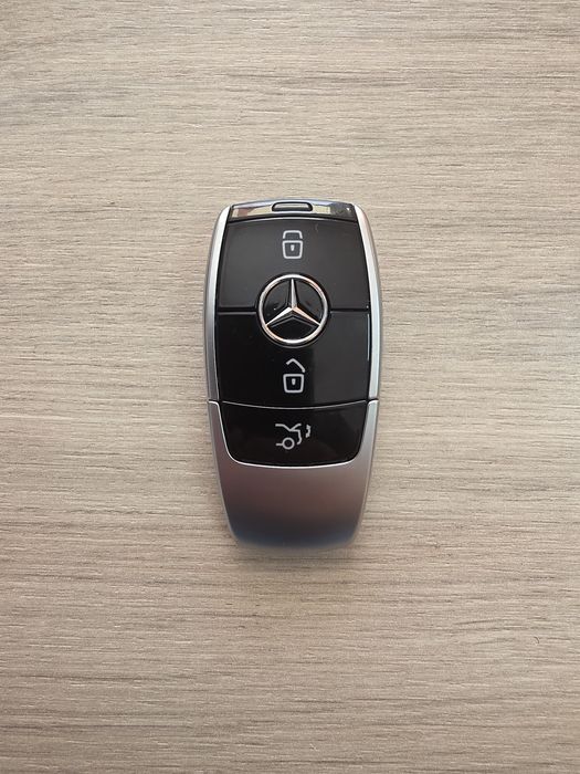 Кутийка за ключ за Mercedes
