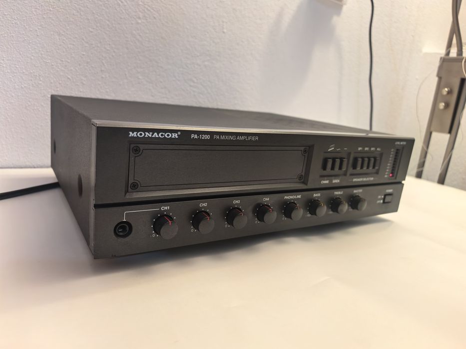 Amplificator Monacor PA 1200 cu reglaj pe 4 zone se emite factura