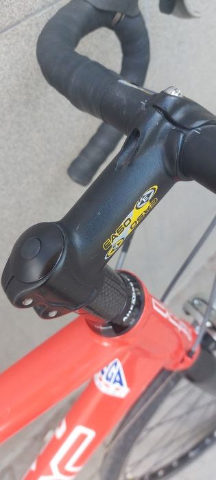 Продавам швейцарски алуминиев бегач bmc  26 цола,44 см