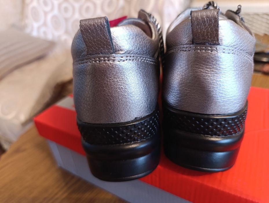 Ботинки женские демисезонные