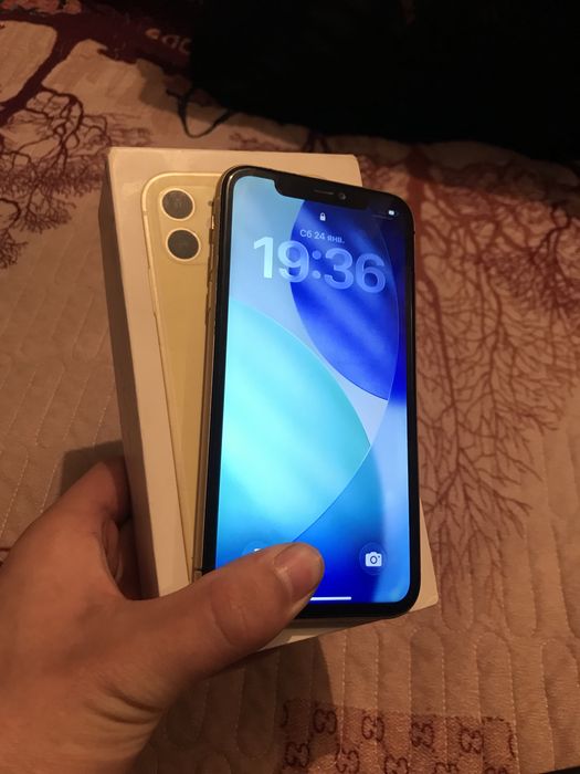 Apple iPhone 11 Yellow