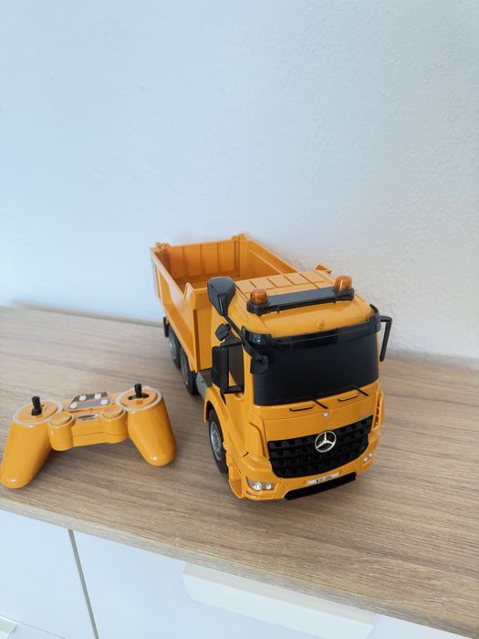 Голям самосвал/камион с дистанционно управление, Mercedes Benz Arocs, мащаб  1:20