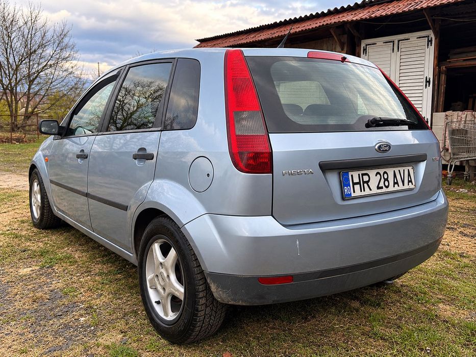 FORD Fiesta 2005 — imagine 2