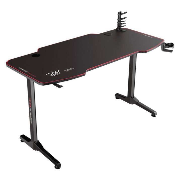Setup Gaming: Birou Arka Chairs (Fibră Carbon) + Scaun