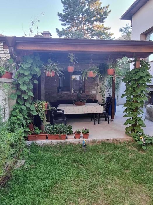 Продава се Къща в Казанлък - 200 кв.м за 1200 €/кв.м - Снимка #9