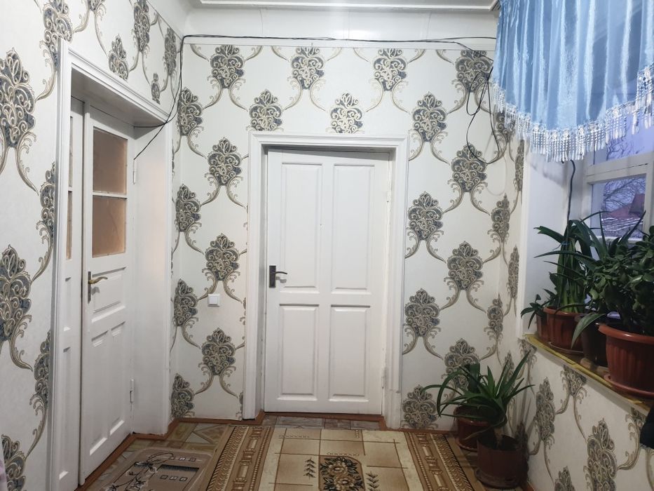 Sirdaryo shaharda 14 sothli 2 qavatli uy sotiladi