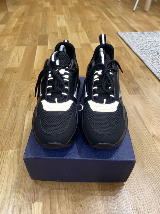 Dior b22.