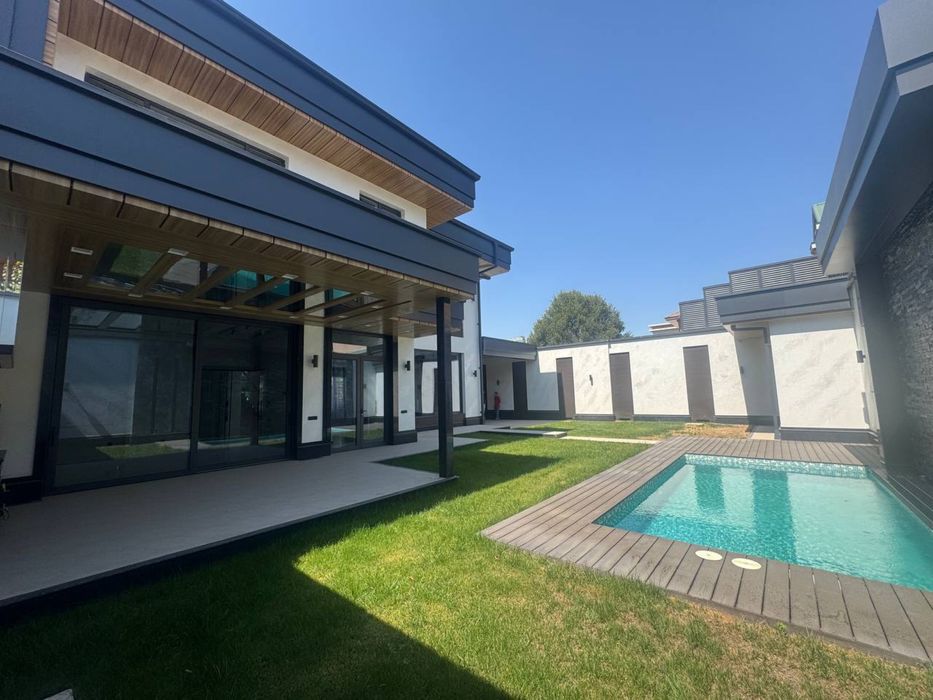 Новый Шикарный Hl-Tech дом.