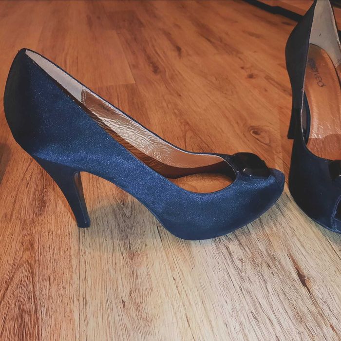 Reserved обувки 41номер