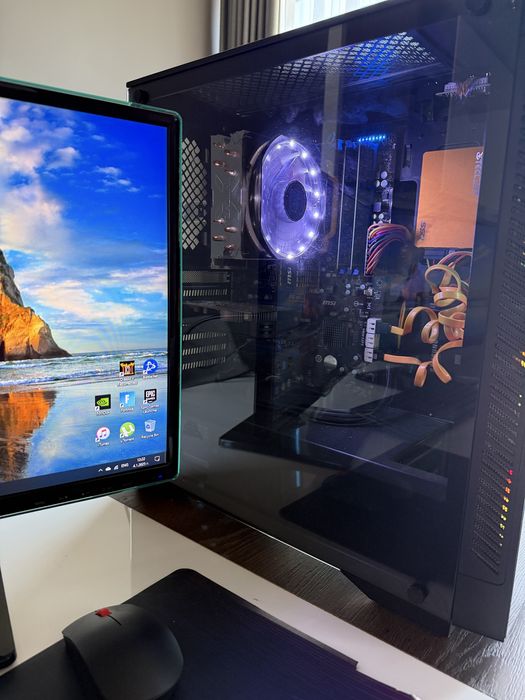 Компютър и монитори