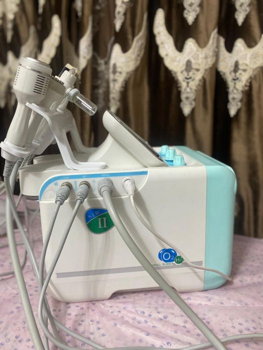 LED-фотонная маска для лица