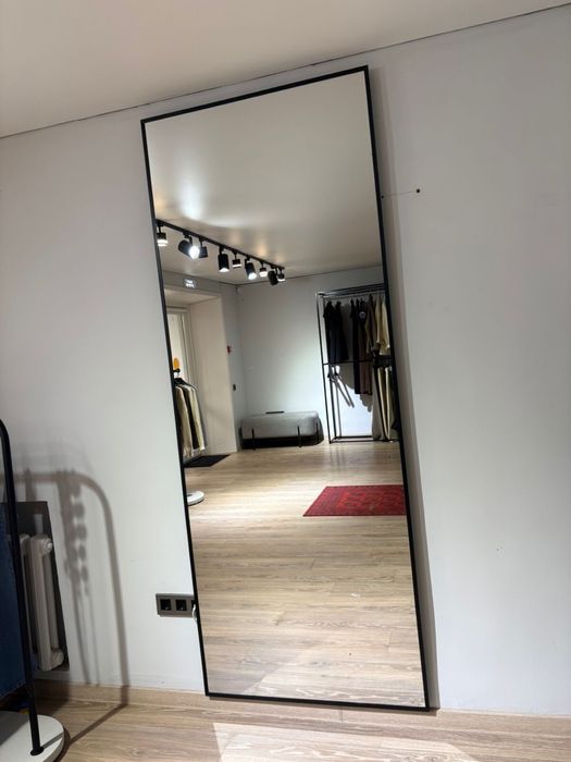 Рейлы,раздевалка,диван с пуфиком,зеркало