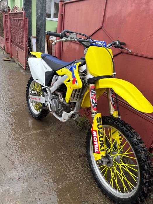 Vând Suzuki RMZ 250cc