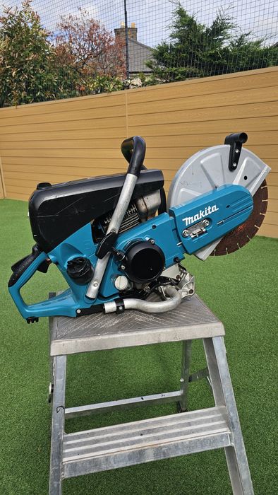 Drujba  MAKITA  motor in 4 timpi