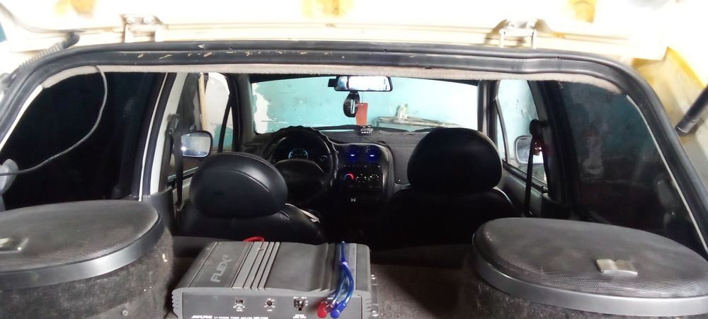 Radnoʻydan boʻyalgan qantachka moshin