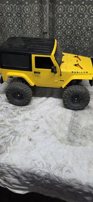 Продавам rc crawler 1:10