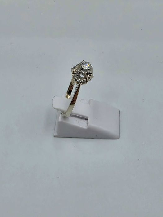 Inel din Aur 18K cu design modern