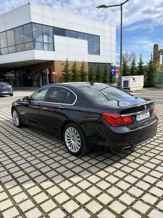 Bmw 740d. F01 2012